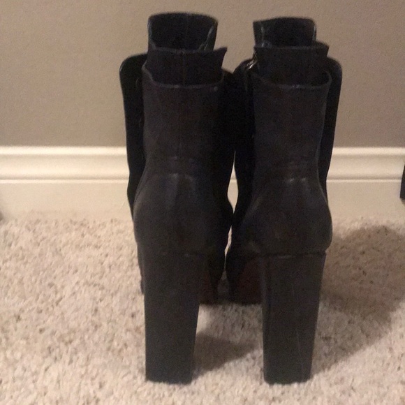 Vera Wang black booties - Picture 4 of 5